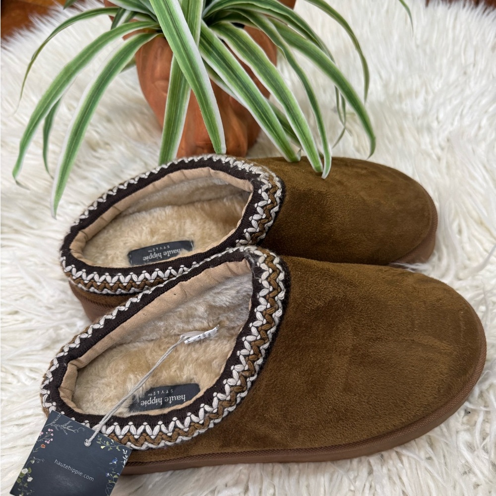 New🌿Haute Hippie Brown Suede Slippers